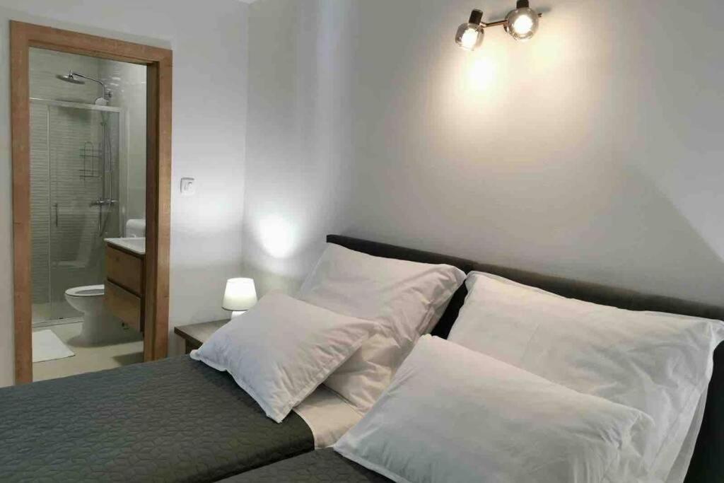 Deluxe Apartman “ Koromacna” Kneza المظهر الخارجي الصورة